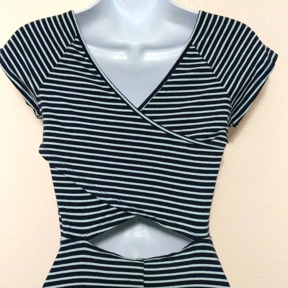 Striped Spring Dress - Picture 3 of 6